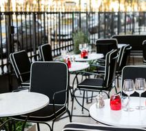 Hotel Montaigne Exterior