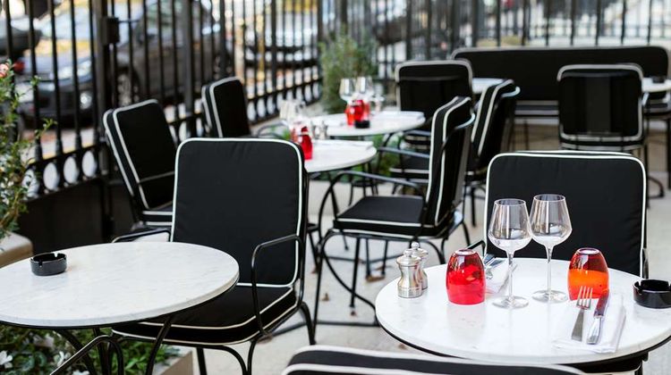 Hotel Montaigne Exterior