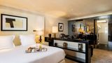 <b>Hotel Montaigne Suite</b>. Images powered by <a href="https://iceportal.shijigroup.com/" title="IcePortal" target="_blank">IcePortal</a>.