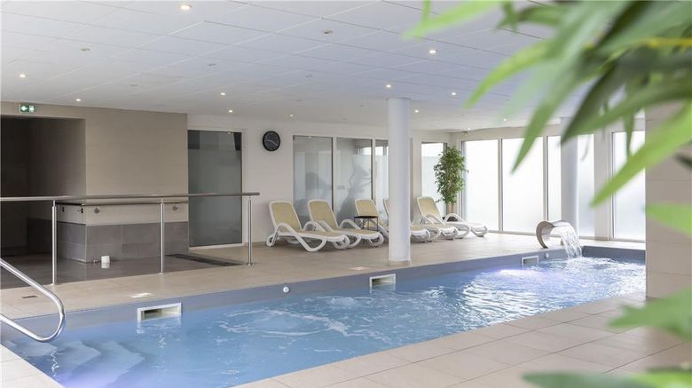 <b>Odalys City La Rose d'Argent Pool</b>. Images powered by <a href="https://iceportal.shijigroup.com/" title="IcePortal" target="_blank">IcePortal</a>.