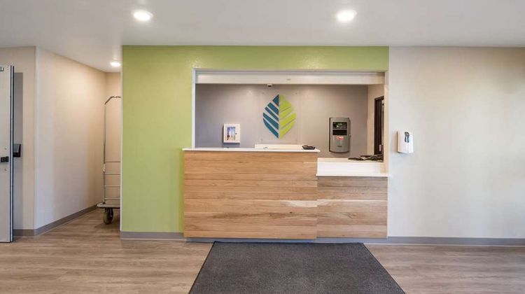 WoodSpring Suites Colorado Springs Lobby