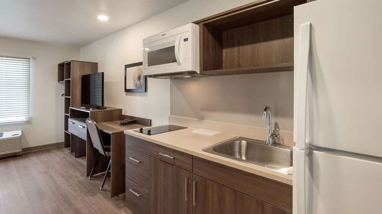 WoodSpring Suites Colorado Springs Room