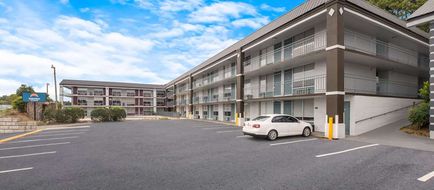 Rodeway Inn Cleveland Exterior