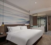 Ramada Encore by Wyndham Wuhan West Room