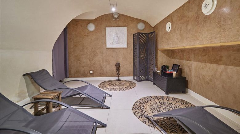 <b>Odalys Appart'hotel Les Cordeliers Spa</b>. Images powered by <a href="https://iceportal.shijigroup.com/" title="IcePortal" target="_blank">IcePortal</a>.