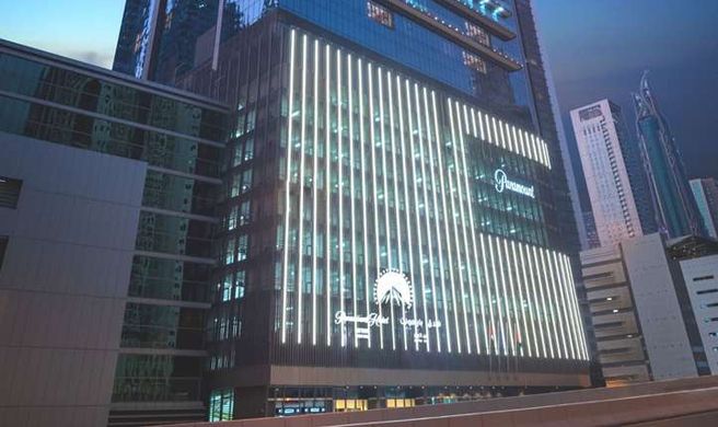 Paramount Hotel Midtown Exterior