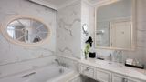 Melia Vinpearl Quang Binh Room