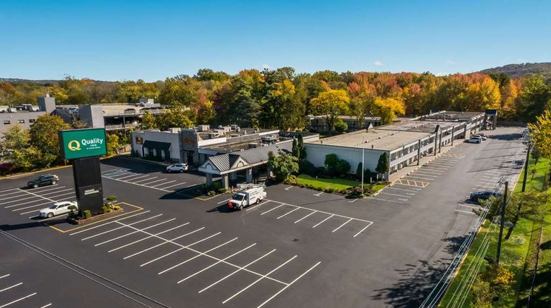 <b>Quality Inn Wayne Fairfield Area Exterior</b>. Images powered by <a href="https://iceportal.shijigroup.com/" title="IcePortal" target="_blank">IcePortal</a>.
