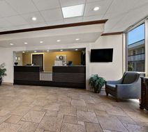 Quality Inn Wayne Fairfield Area Lobby