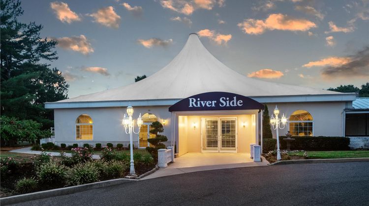 DoubleTree Cherry Hill Philadelphia Exterior