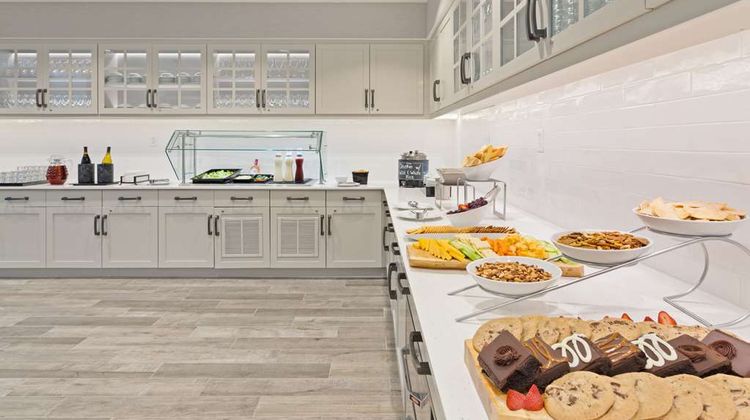 Homewood Suites by Hilton PCB Restaurant