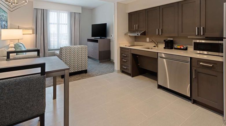 <b>Homewood Suites by Hilton PCB Room</b>. Images powered by <a href="https://iceportal.shijigroup.com/" title="IcePortal" target="_blank">IcePortal</a>.