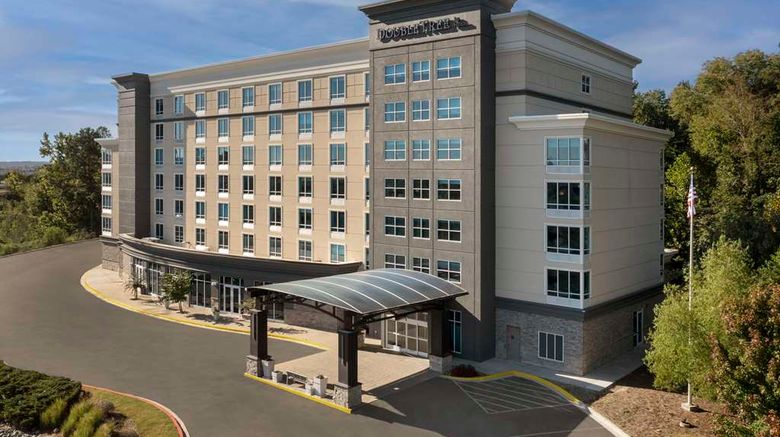 <b>DoubleTree by Hilton Hamilton Place Exterior</b>. Images powered by <a href="https://iceportal.shijigroup.com/" title="IcePortal" target="_blank">IcePortal</a>.
