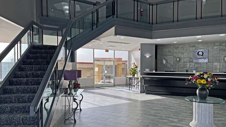 <b>Quality Inn Fort Worth-Downtown East Lobby</b>. Images powered by <a href="https://iceportal.shijigroup.com/" title="IcePortal" target="_blank">IcePortal</a>.