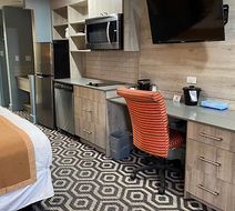 Ramada by Wyndham Medicine Hat Room