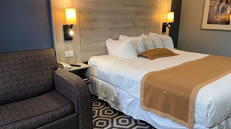 <b>Ramada by Wyndham Medicine Hat Room</b>. Images powered by <a href="https://iceportal.shijigroup.com/" title="IcePortal" target="_blank">IcePortal</a>.