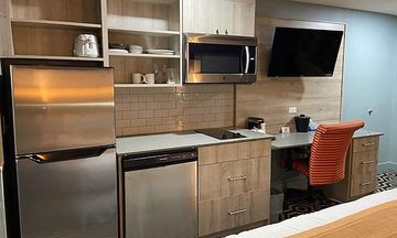 Ramada by Wyndham Medicine Hat