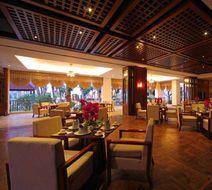 Ramada by Wyndham Wanning Resort Lobby