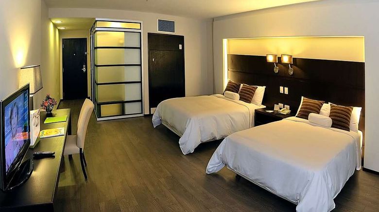 <b>Unipark Hotel Room</b>. Images powered by <a href="https://iceportal.shijigroup.com/" title="IcePortal" target="_blank">IcePortal</a>.