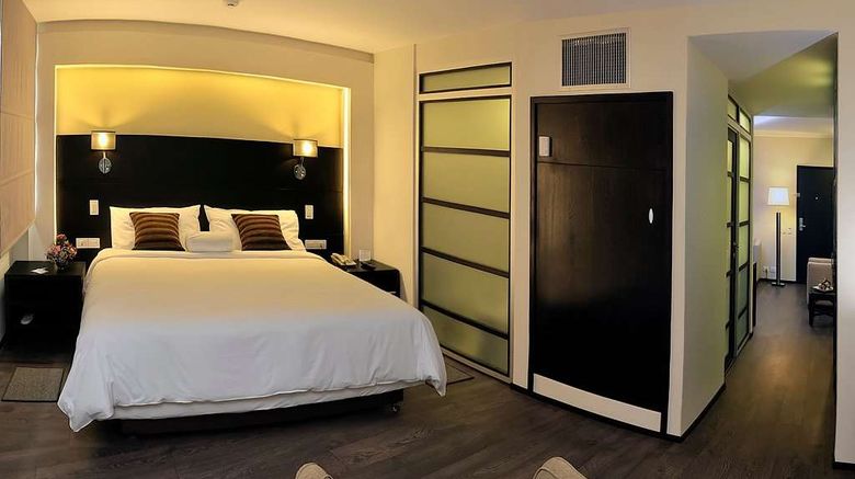 <b>Unipark Hotel Room</b>. Images powered by <a href="https://iceportal.shijigroup.com/" title="IcePortal" target="_blank">IcePortal</a>.