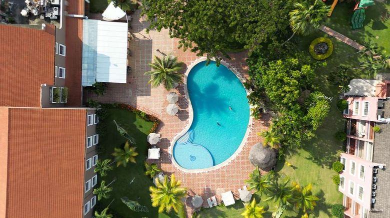 <b>Hotel Oro Verde Machala Pool</b>. Images powered by <a href="https://iceportal.shijigroup.com/" title="IcePortal" target="_blank">IcePortal</a>.