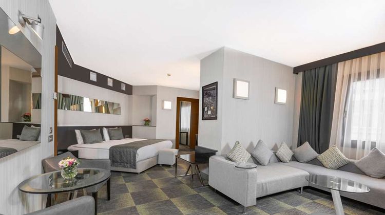 Point Hotel Taksim Suite