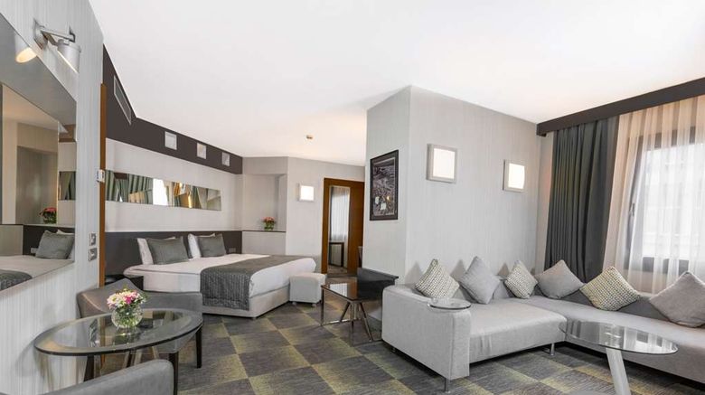 <b>Point Hotel Taksim Suite</b>. Images powered by <a href="https://iceportal.shijigroup.com/" title="IcePortal" target="_blank">IcePortal</a>.