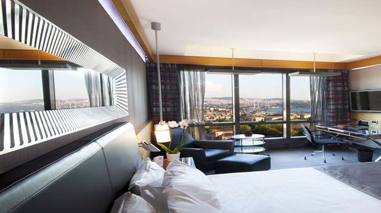 <b>Point Hotel Barbaros Room</b>. Images powered by <a href="https://iceportal.shijigroup.com/" title="IcePortal" target="_blank">IcePortal</a>.