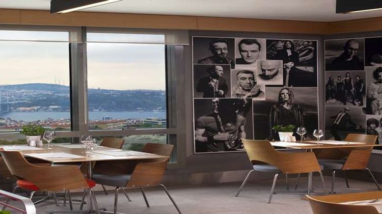 Point Hotel Barbaros Lobby