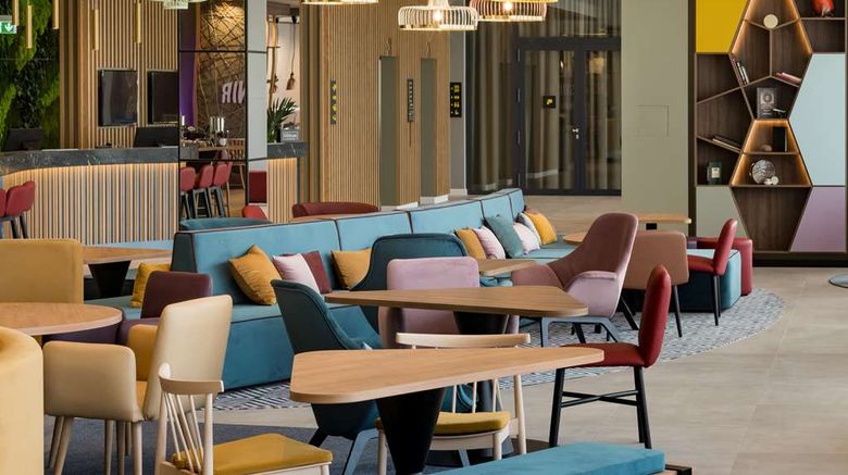 <b>Hampton by Hilton Riga Airport Lobby</b>. Images powered by <a href="https://iceportal.shijigroup.com/" title="IcePortal" target="_blank">IcePortal</a>.