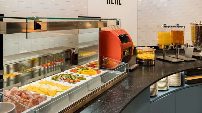 <b>Hampton by Hilton Riga Airport Restaurant</b>. Images powered by <a href="https://iceportal.shijigroup.com/" title="IcePortal" target="_blank">IcePortal</a>.
