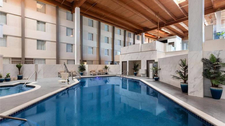 <b>Wyndham DFW Airport Pool</b>. Images powered by <a href="https://iceportal.shijigroup.com/" title="IcePortal" target="_blank">IcePortal</a>.