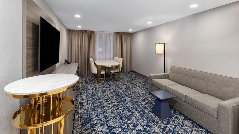 <b>Wyndham DFW Airport Suite</b>. Images powered by <a href="https://iceportal.shijigroup.com/" title="IcePortal" target="_blank">IcePortal</a>.