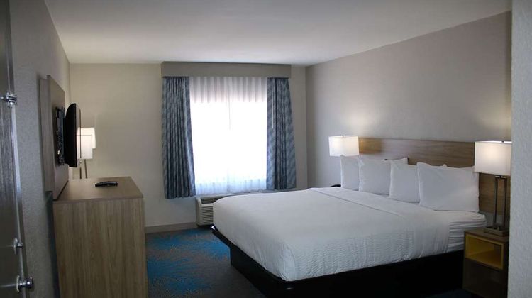 Days Inn by Wyndham Waco University Area Room