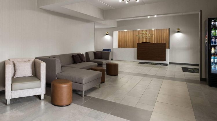 Wingate by Wyndham Grove City Lobby