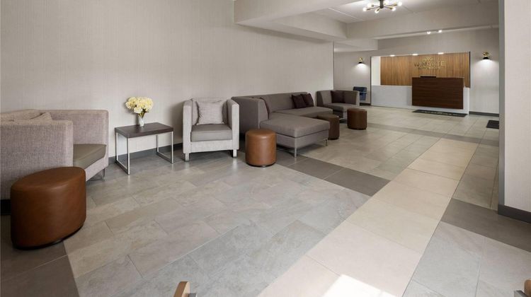 Wingate by Wyndham Grove City Lobby