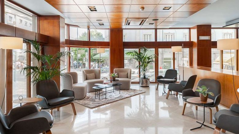 Hotel Dom Carlos Liberty Lobby. Images powered by <a href="https://iceportal.shijigroup.com" target="_blank" rel="noopener">Ice Portal</a>.