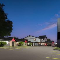 Super 8 by Wyndham Country Squire Resort