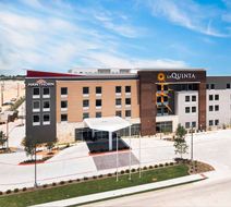 Hawthorn Suites by Wyndham Pflugerville Exterior