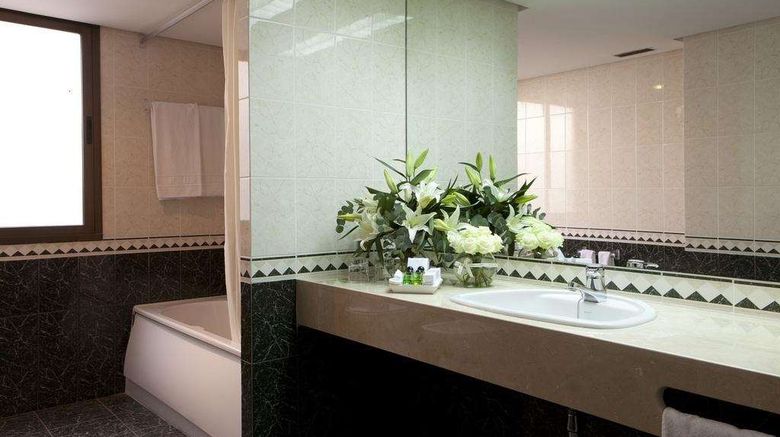 <b>Hotel Intelier Rosa Suite</b>. Images powered by <a href="https://iceportal.shijigroup.com/" title="IcePortal" target="_blank">IcePortal</a>.