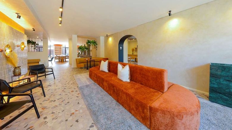 <b>Hyatt House Johannesburg Rosebank Lobby</b>. Images powered by <a href="https://iceportal.shijigroup.com/" title="IcePortal" target="_blank">IcePortal</a>.