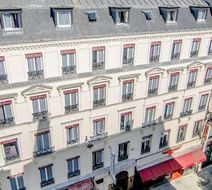 Paris Bruxelles Exterior