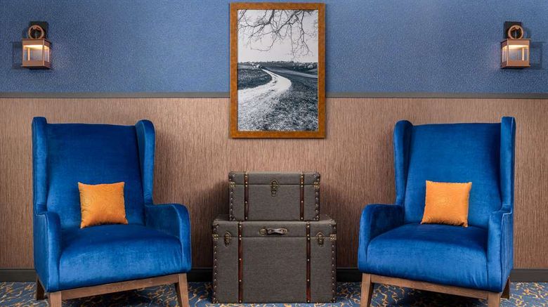 <b>Hotel Westport, Tapestry Collection Lobby</b>. Images powered by <a href="https://iceportal.shijigroup.com/" title="IcePortal" target="_blank">IcePortal</a>.