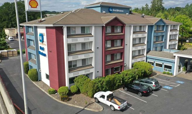 Best Western Lake Oswego Hotel Exterior