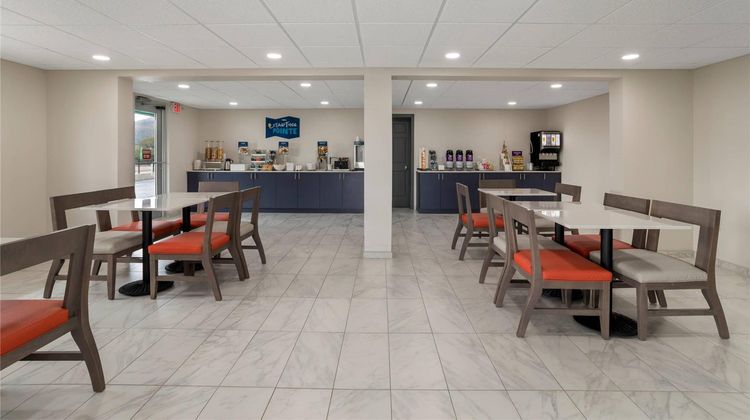 Clarion Pointe Kimball Restaurant