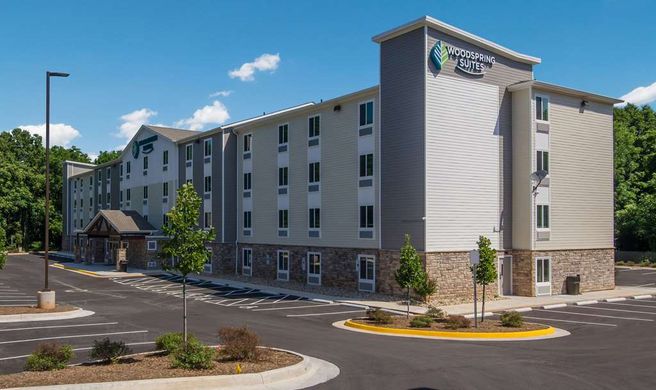 WoodSpring Suites Exterior