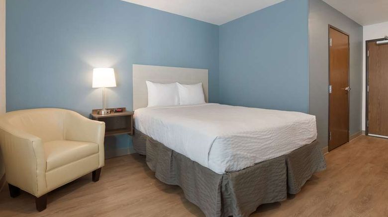 <b>WoodSpring Suites Room</b>. Images powered by <a href="https://iceportal.shijigroup.com/" title="IcePortal" target="_blank">IcePortal</a>.