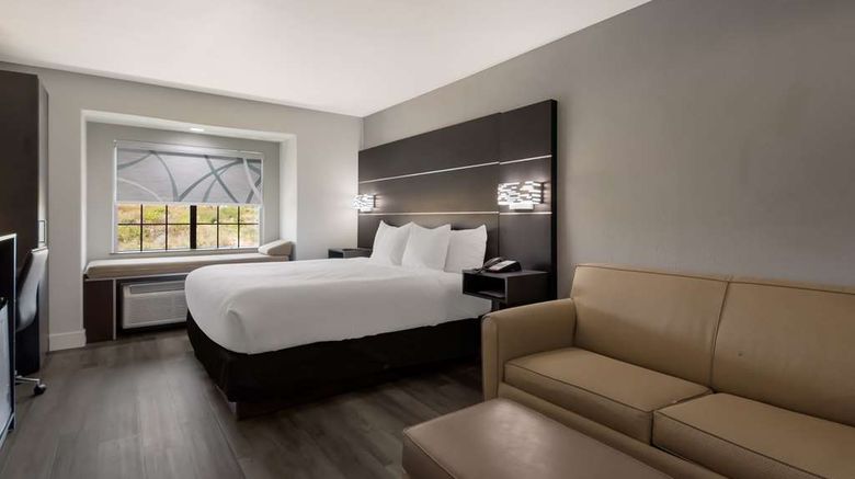 <b>Best Western SeaWorld San Antonio Suite</b>. Images powered by <a href="https://iceportal.shijigroup.com/" title="IcePortal" target="_blank">IcePortal</a>.