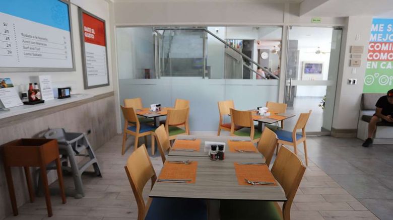 <b>Casa Andina Standard Talara Restaurant</b>. Images powered by <a href="https://iceportal.shijigroup.com/" title="IcePortal" target="_blank">IcePortal</a>.