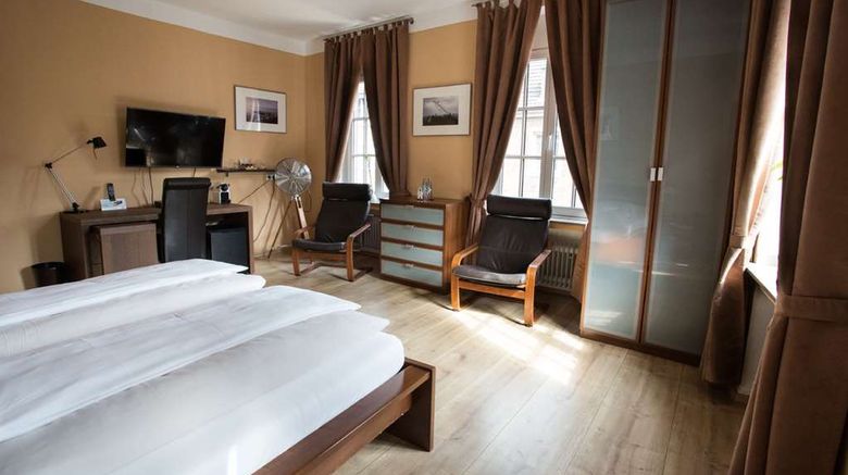 <b>Stadthotel Juelich Room</b>. Images powered by <a href="https://iceportal.shijigroup.com/" title="IcePortal" target="_blank">IcePortal</a>.
